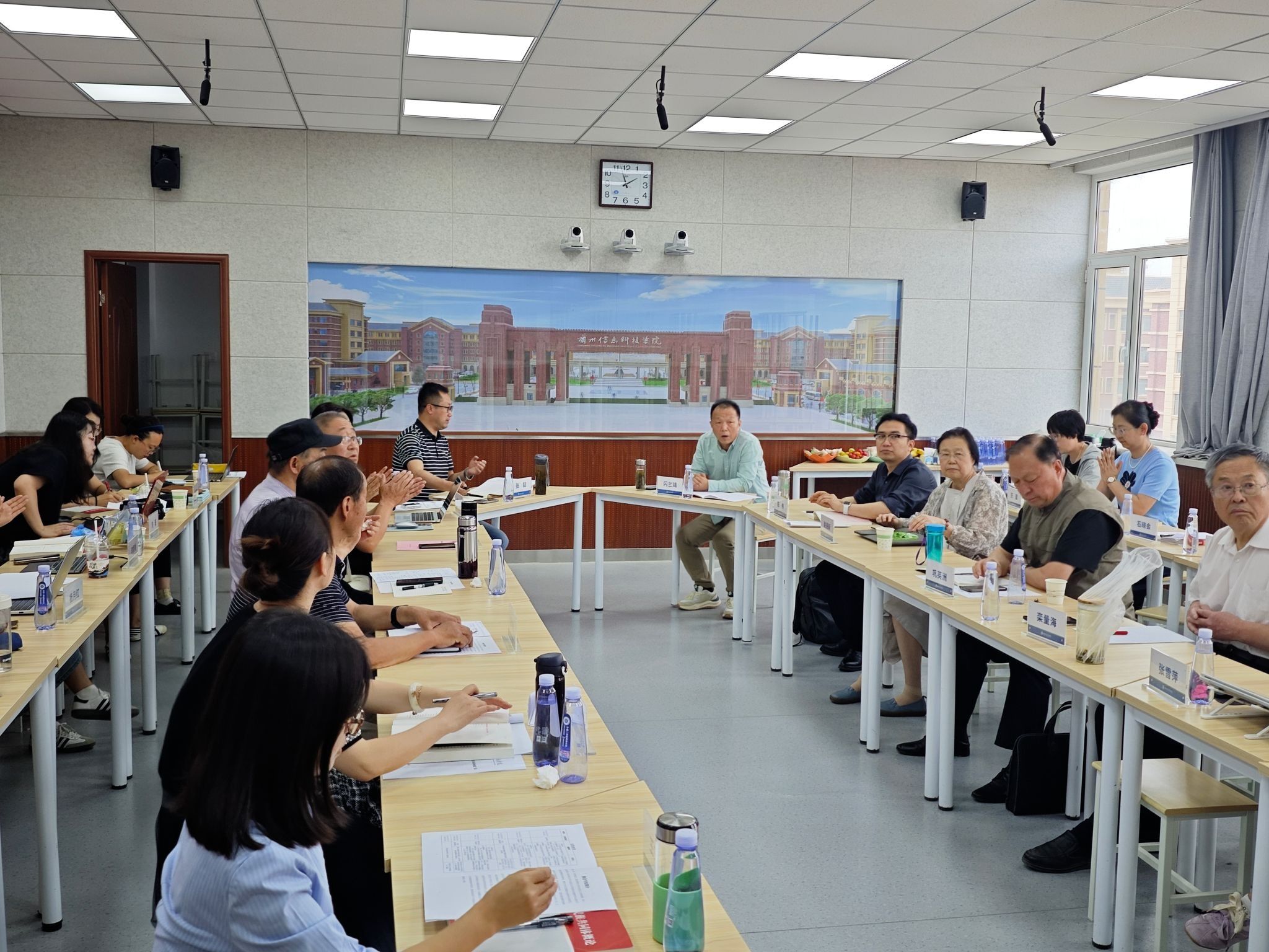 beat365官网唯一入口马克思主义学院举办“第五届学术沙龙”