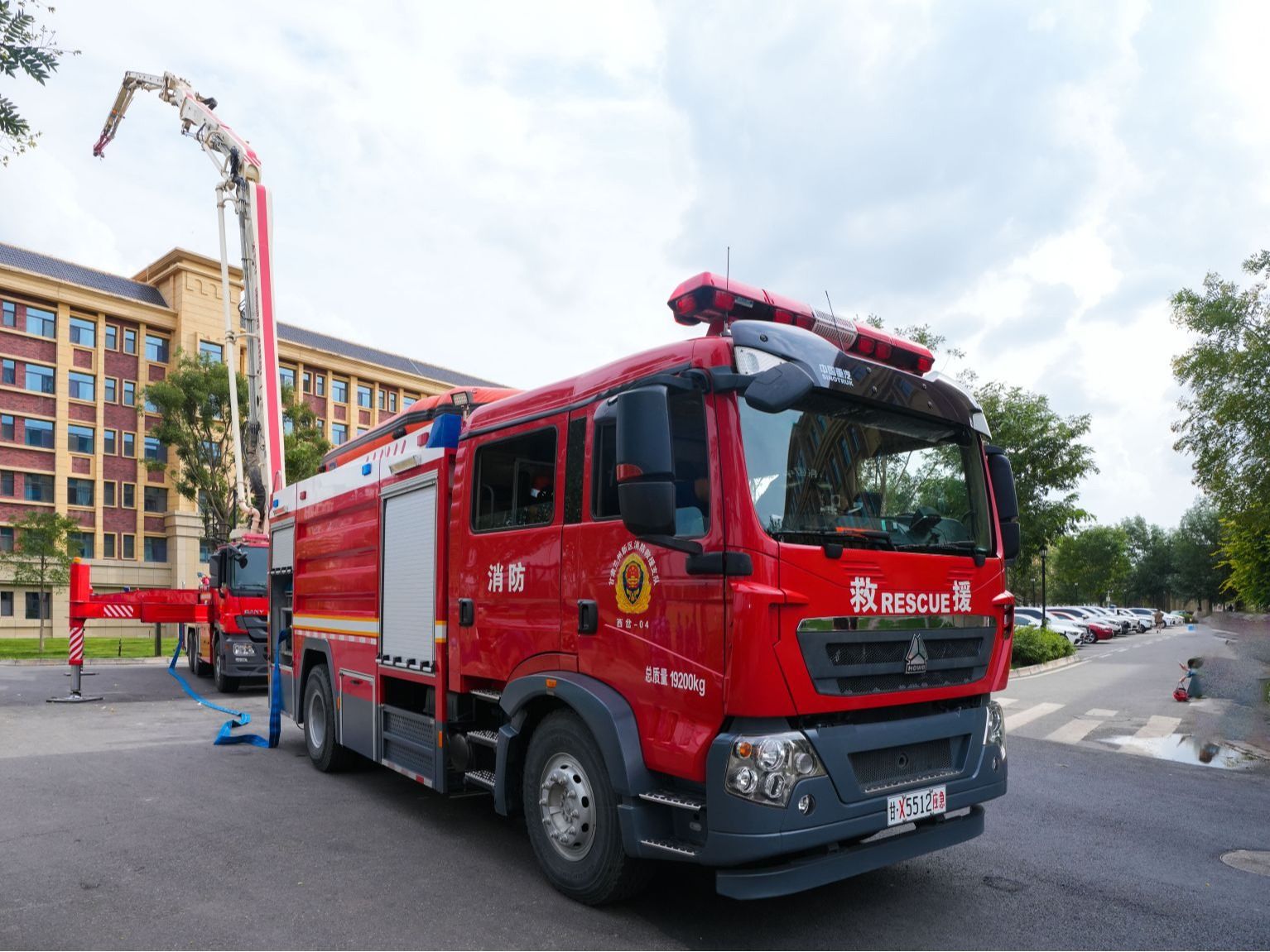 beat365官网唯一入口联动多方力量开展“安全教育第一课”