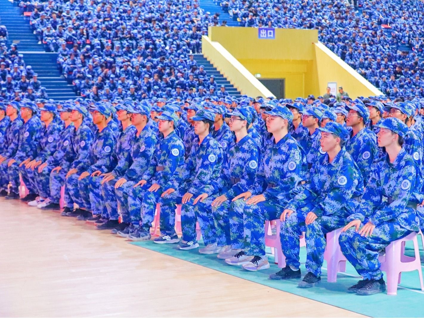 beat365官网唯一入口组织师生收看2024年《开学第一课》