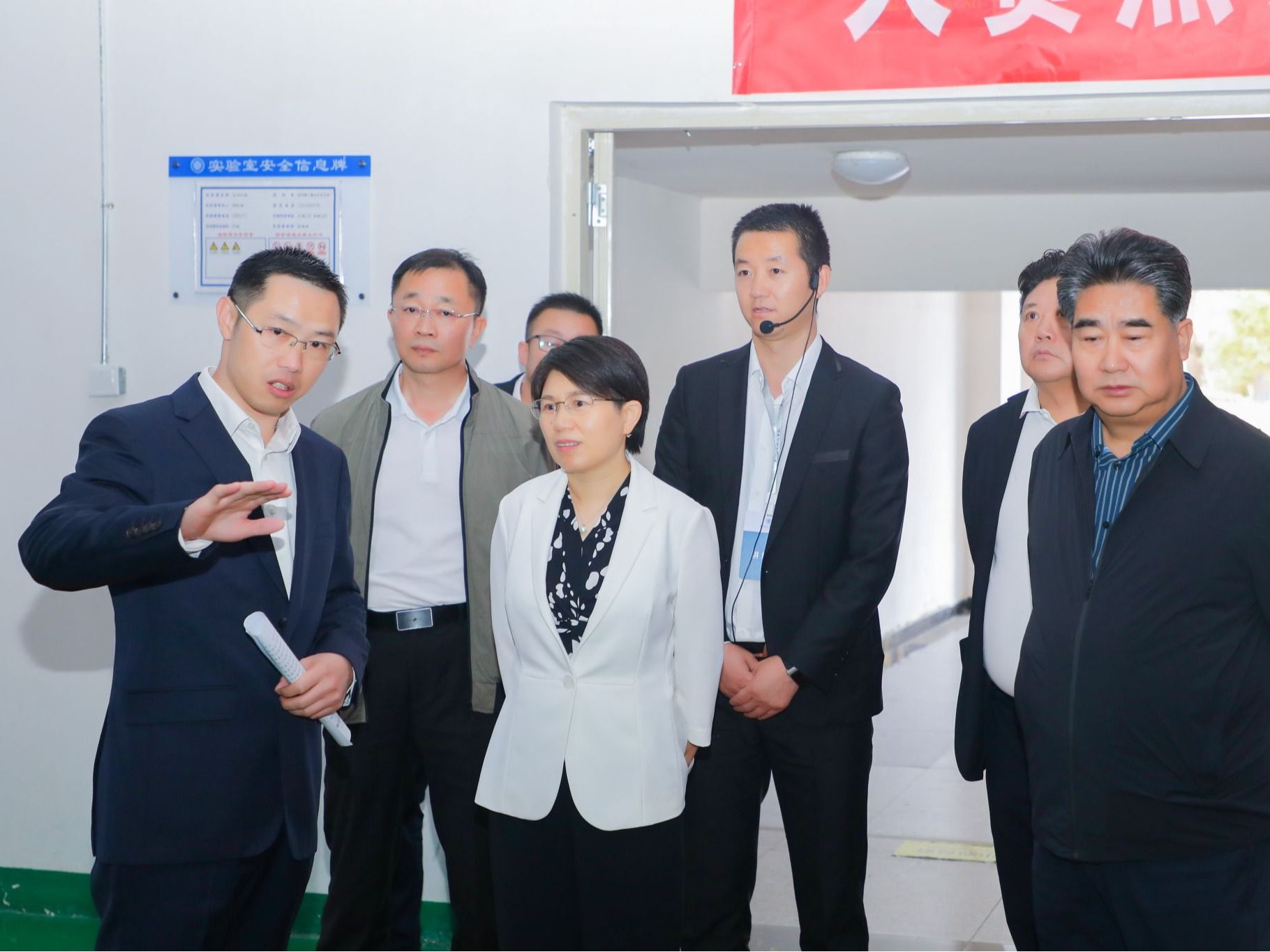 浙甘民进企业家联谊会代表团深入beat365官网唯一入口考察座谈