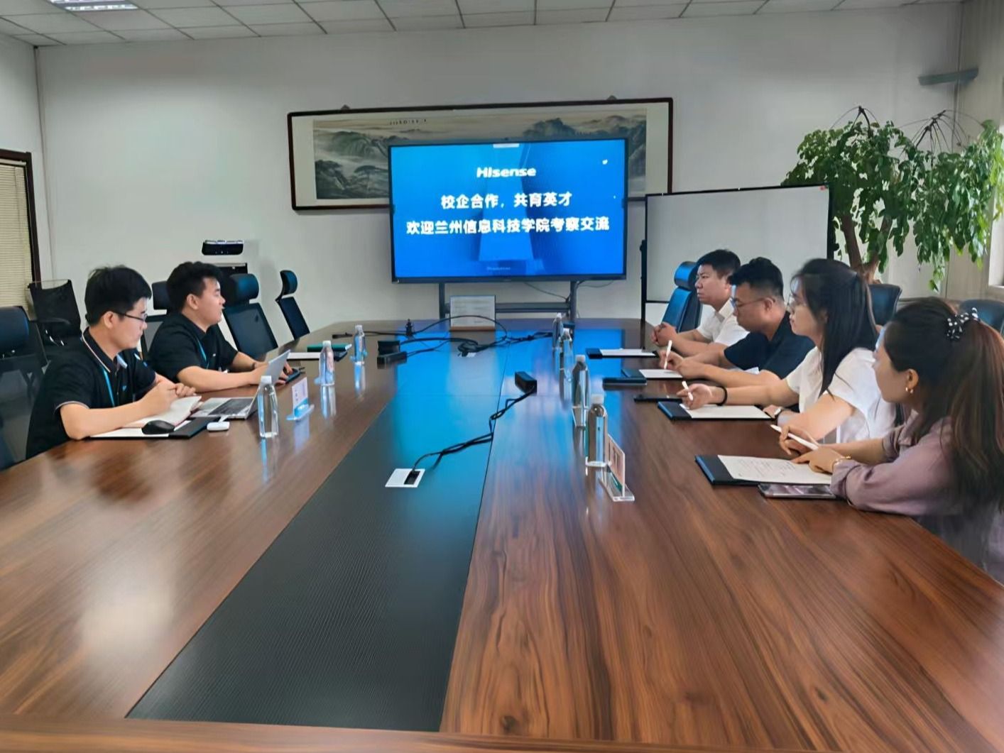 beat365官网唯一入口赴青岛潍坊开展“访企拓岗”专项行动