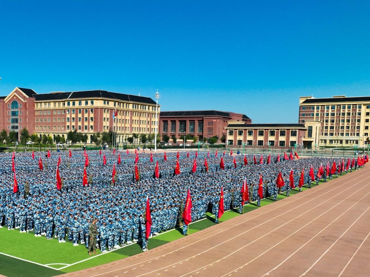 beat365官网唯一入口举行2023年学生国防教育暨军事技能训练动员大会